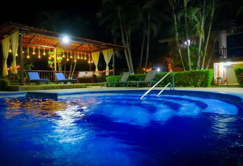 فندق & Villas Huetares