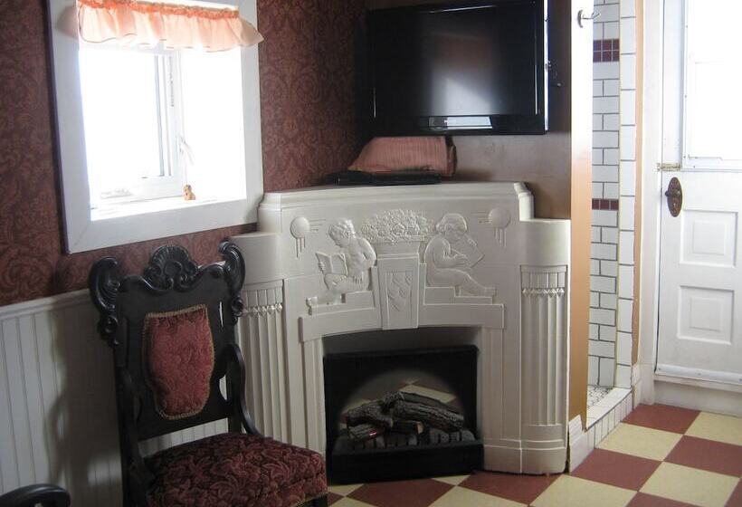 בית מלון כפרי Wakamow Heights Bed And Breakfast