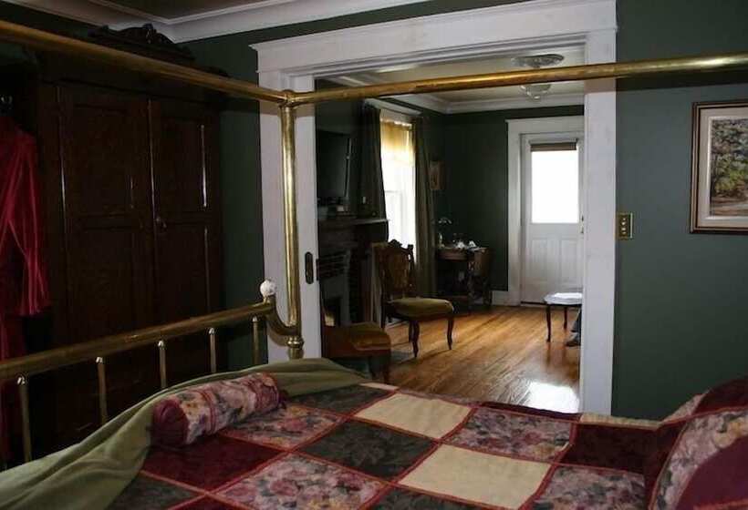 בית מלון כפרי Wakamow Heights Bed And Breakfast