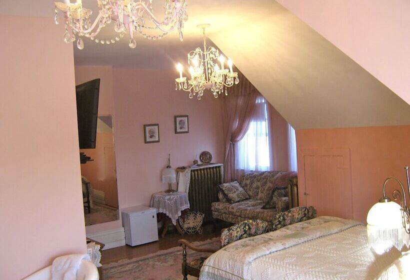 בית מלון כפרי Wakamow Heights Bed And Breakfast