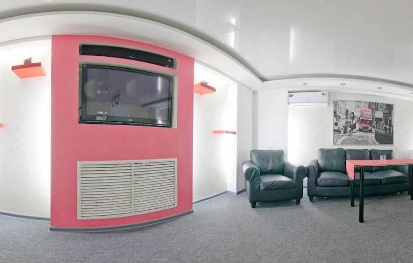 Lait Hotel On Bebelya