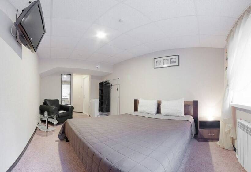 Lait Hotel On Bebelya