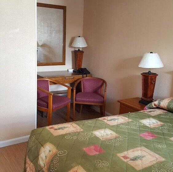 Maples Motel