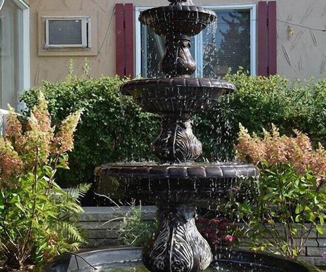 Motel Des Pentes Et Suites