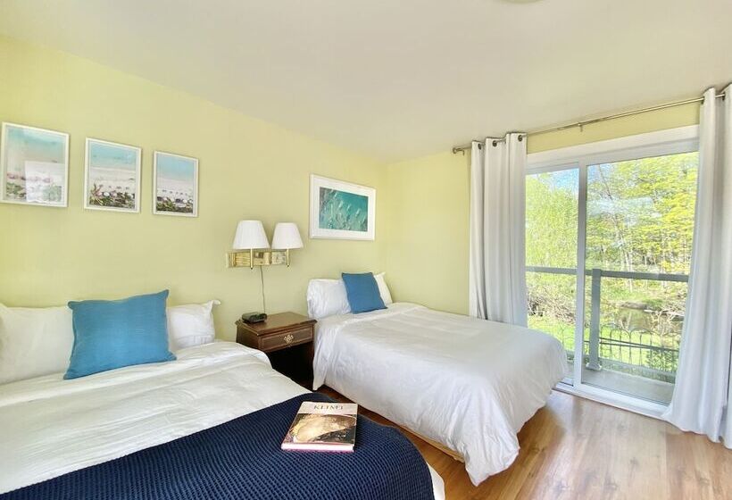 La Plage Motel