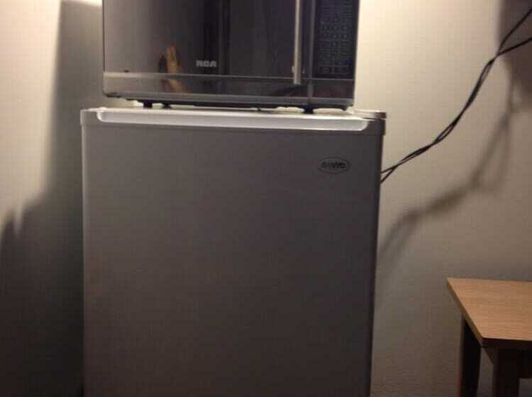 Pleasant Manor Motel