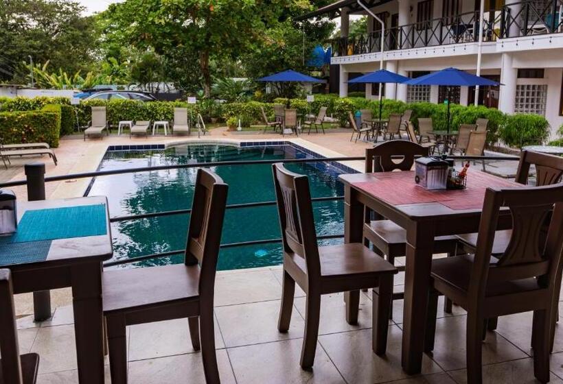 استراحتگاه Condiminium Villas Mymosa