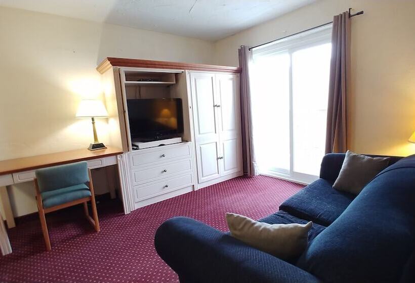 Sand Castle Suites Motel