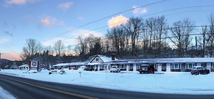 Sleep Woodstock Motel