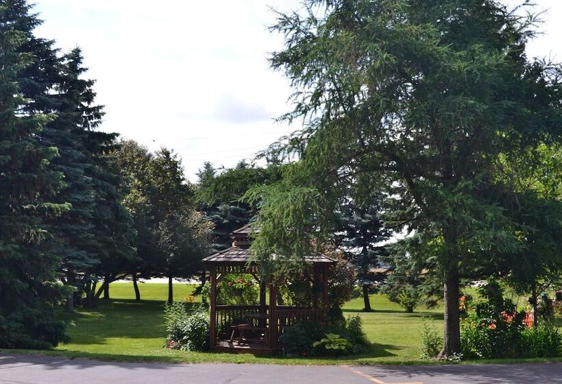 Stratford Suburban Motel