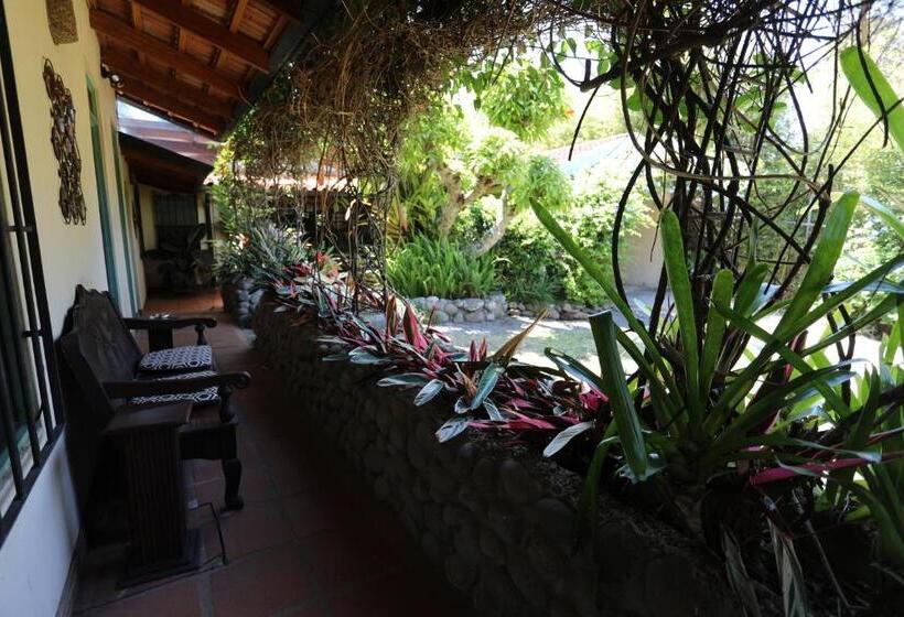 Tierra Magica B&b And Art Studio