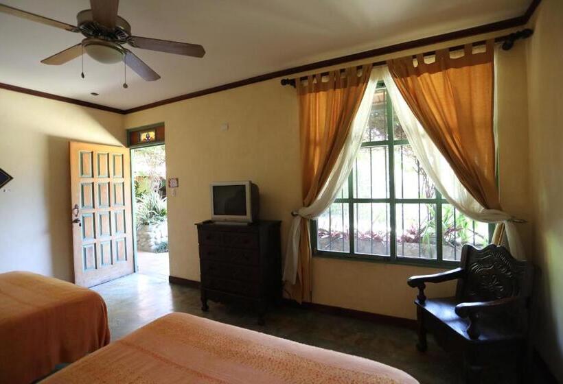 Tierra Magica B&b And Art Studio