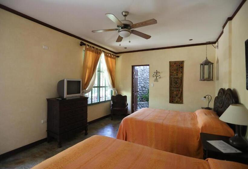 Tierra Magica B&b And Art Studio