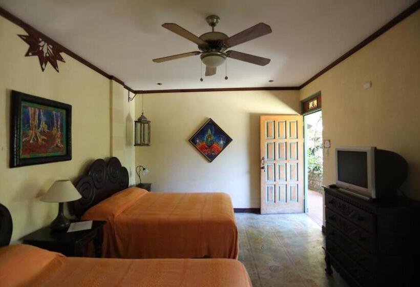 Tierra Magica B&b And Art Studio