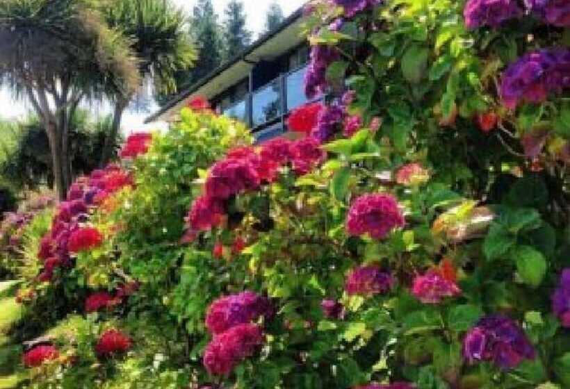 Tofino Motel Harborview