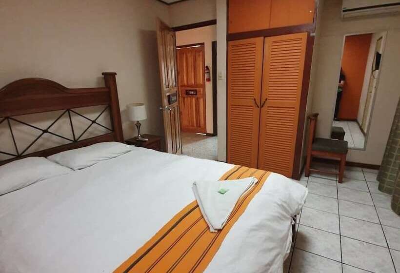 Turrialba Bed & Breakfast