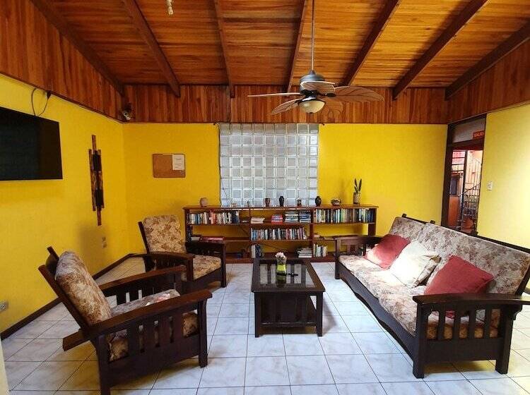 Turrialba Bed & Breakfast
