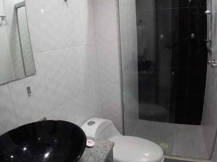 A&l Hoteles   Hotel Adelaida