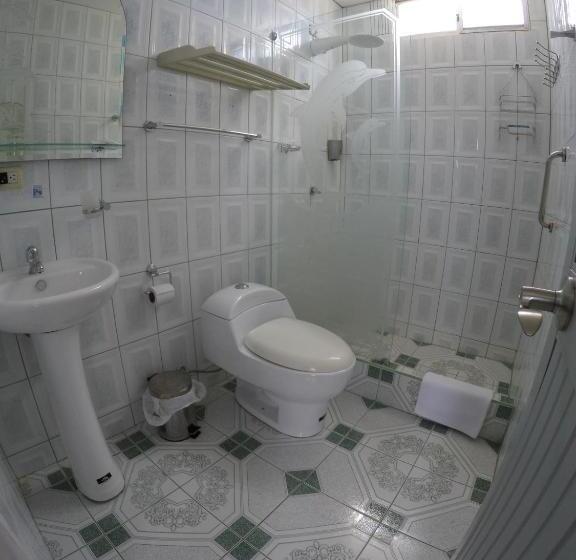 הוסטל Stefany's Lodging