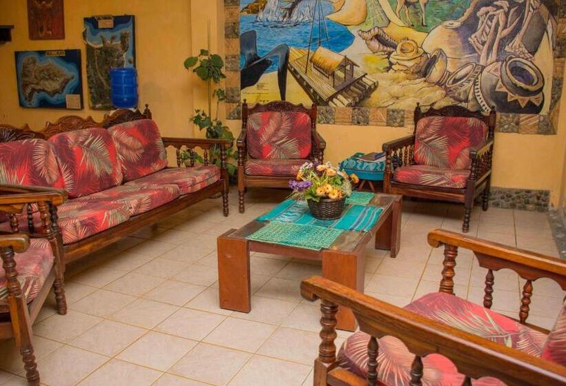 هاستل Tuzco Lodge