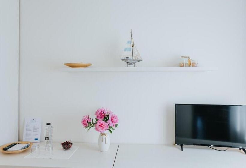 تختخواب و صبحانه Camelia's Cozy Place