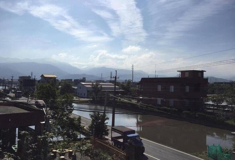 تختخواب و صبحانه Han Lu Ching