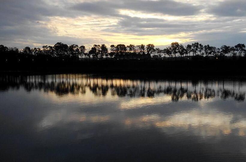 تختخواب و صبحانه Han Lu Ching