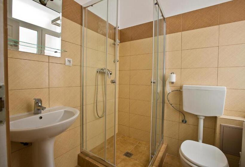 Centrum House Hostel