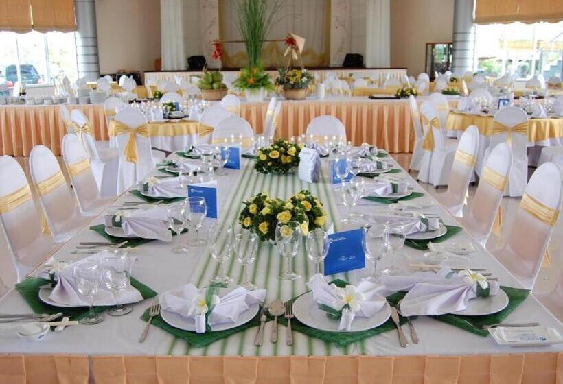 Hoa Binh Rach Gia Resort