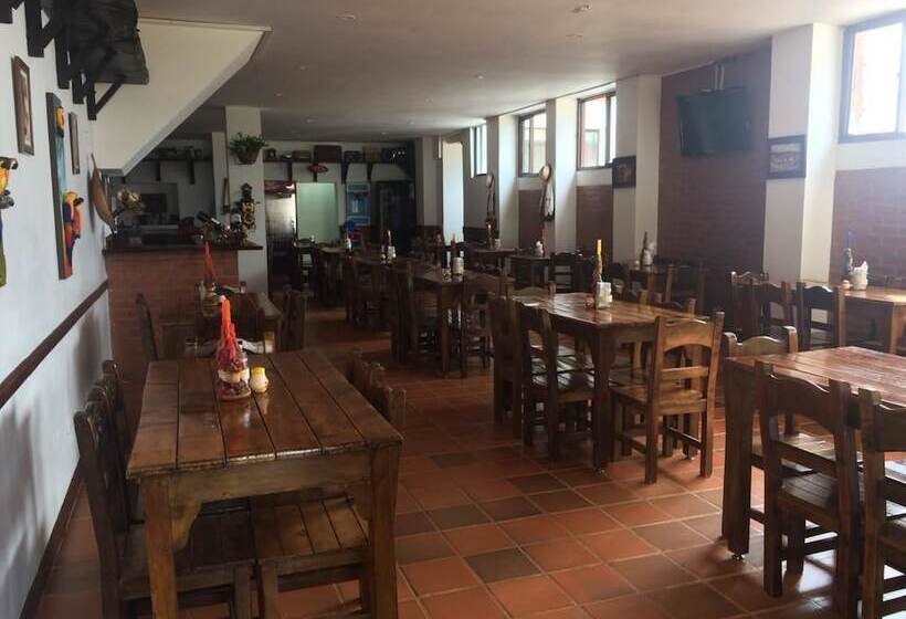 Отель Balcones Del Ayer