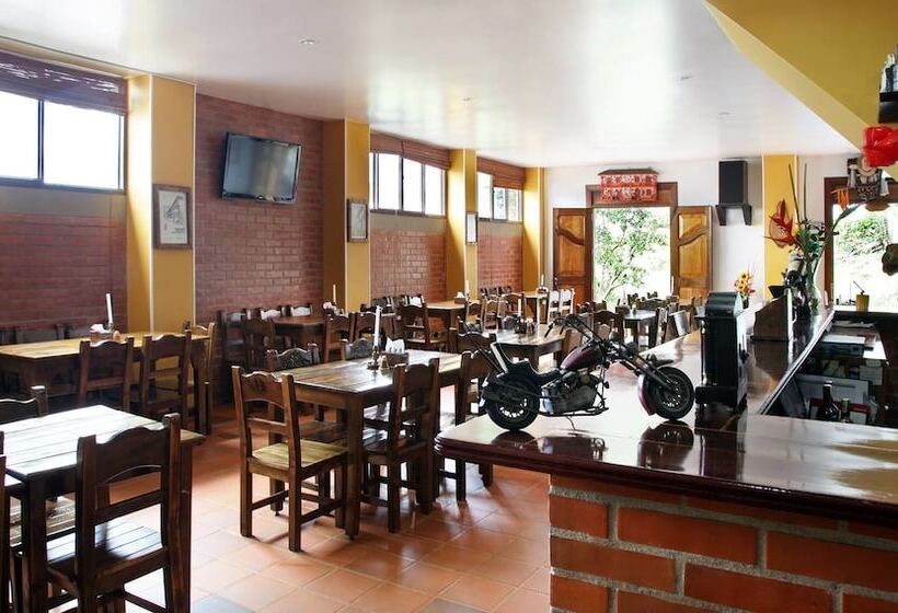 Отель Balcones Del Ayer