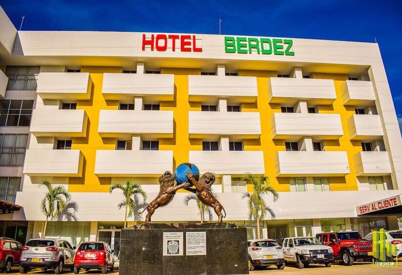 هتل Berdez