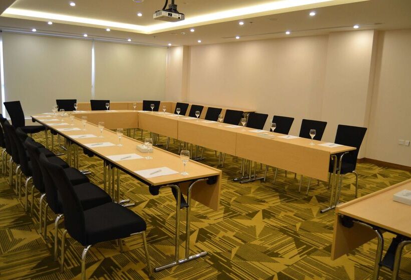 酒店 Best Western Plus Buraidah