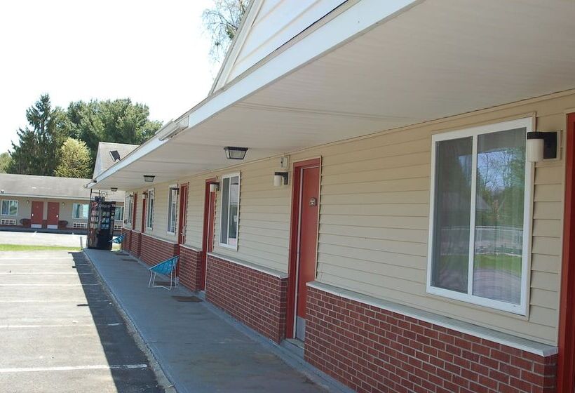 酒店 Blue Sky Inn Glens Falls Saratoga Lake George