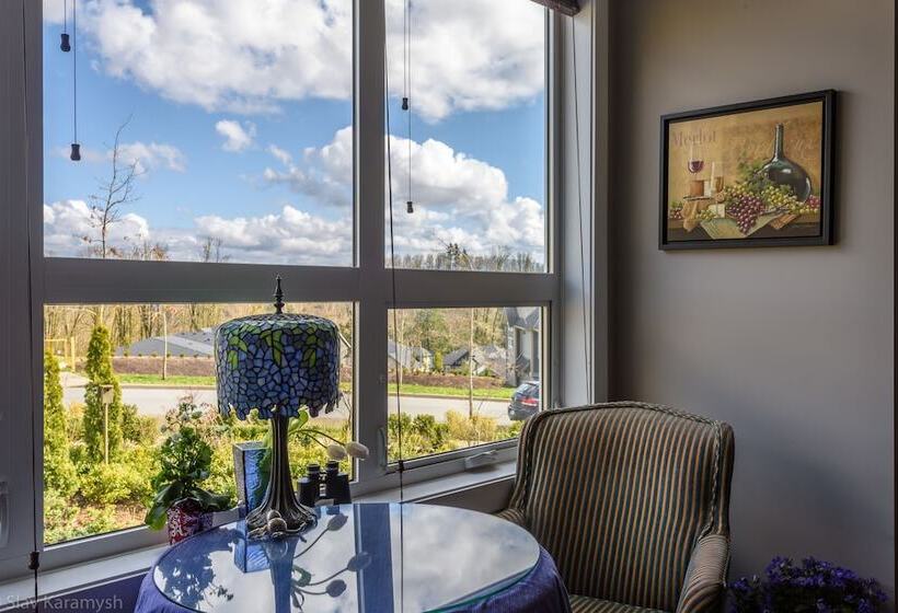 בית מלון כפרי Brookside Inn Boutique