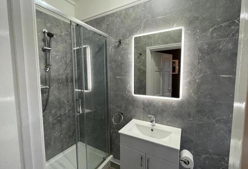 בית מלון כפרי Bryncelyn Guesthouse