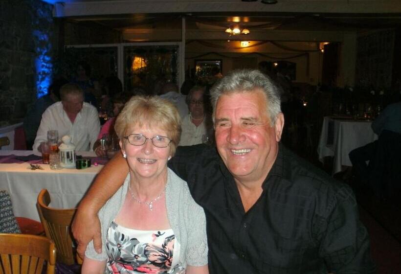 בית מלון כפרי Bryncelyn Guesthouse