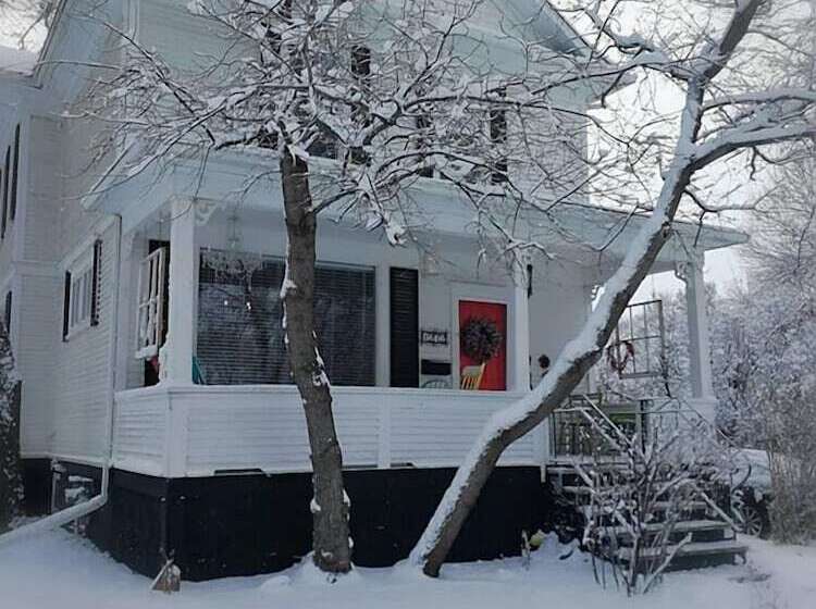 فندق Charles Street Holiday Home