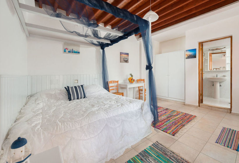 ホテル Chrysanthi Luxury Studios Lindos