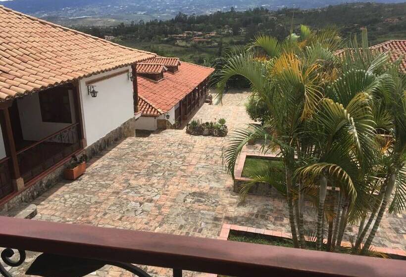 هتل Club Campestre El Bosque De La Villa