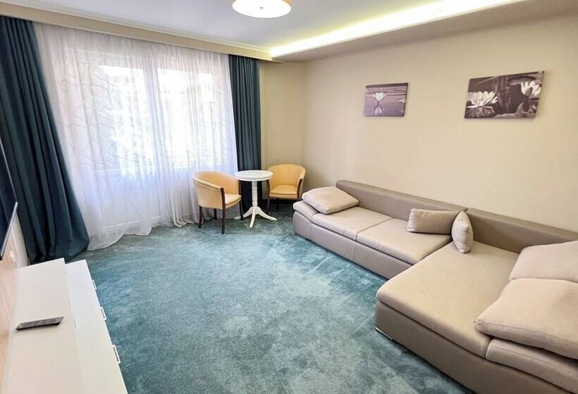 בית מלון כפרי Complex Turistic Monaco