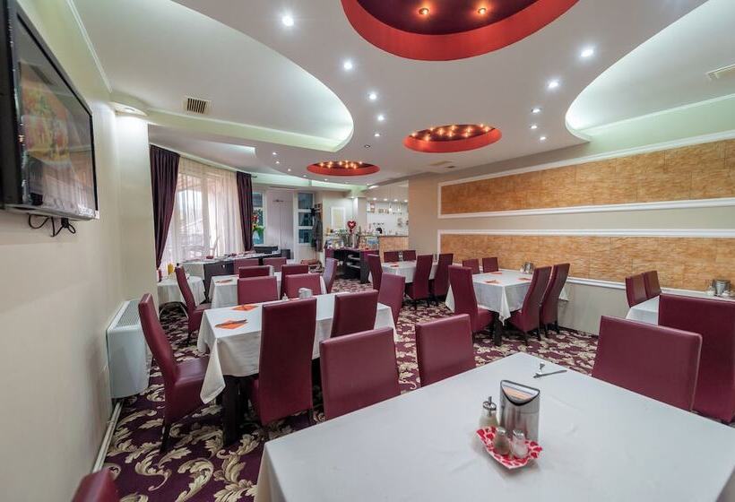 בית מלון כפרי Complex Turistic Monaco