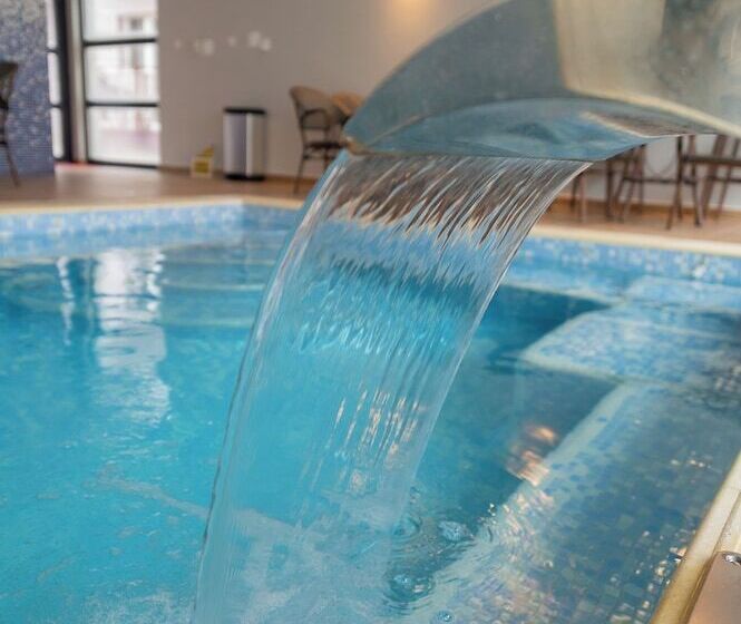 בית מלון כפרי Complex Turistic Monaco