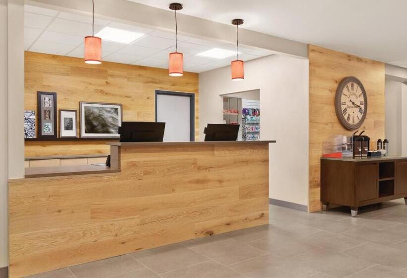 فندق Country Inn & Suites By Radisson, Belleville, On