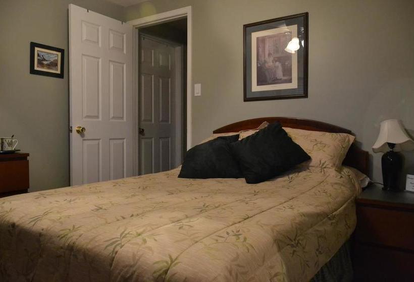 فندق Creekside B&b