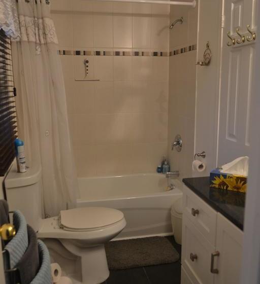 فندق Creekside B&b