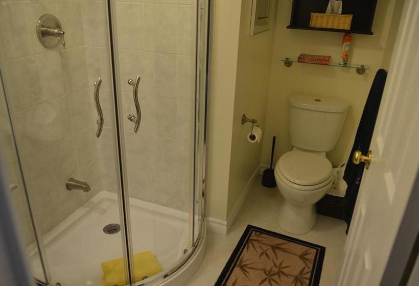 فندق Creekside B&b