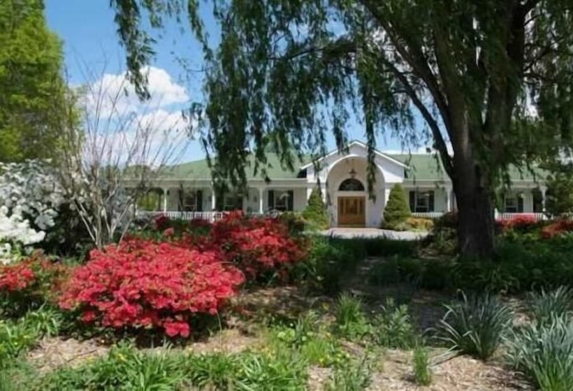 فندق Etowah Valley Golf & Resort