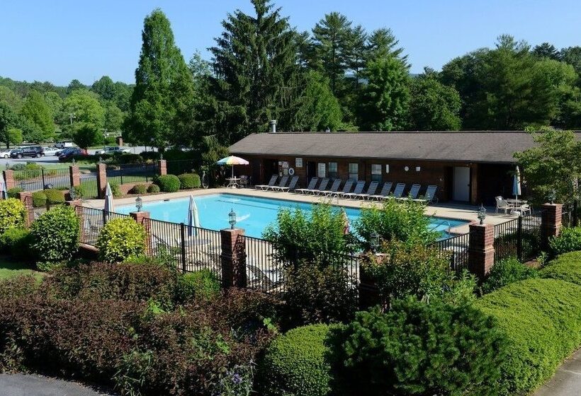 فندق Etowah Valley Golf & Resort