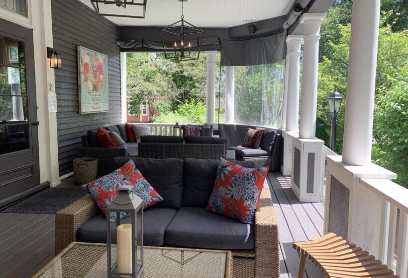 فندق Fairholm Boutique Inns